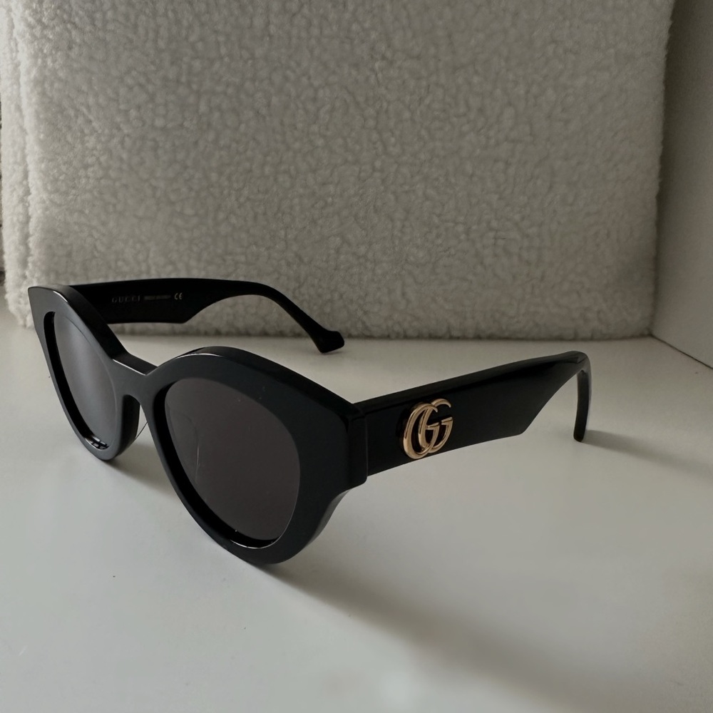 Gucci Cateye Sunglasses NEW